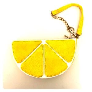 Lemon clutch/wristlet